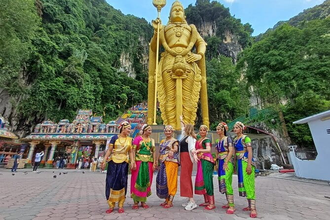 2 Days Private Vehicle With Driver -Explore Malaysia By Your Own Plans - The Petronas Twin Towers and KL Tower