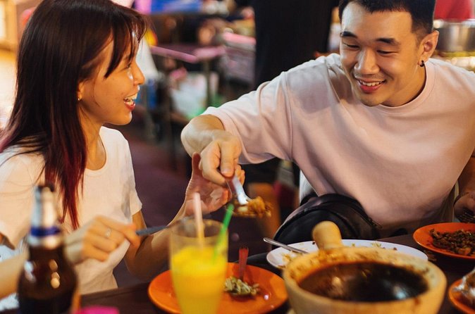 3-Hour Private Street Food Walking Tour in Kuala Lumpur - Walking comfort, weather, and group size