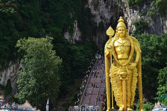 Batu Caves & Firefly Cruise from Kuala Lumpur with Seafood Dinner - A full day that saves you several separate bookings