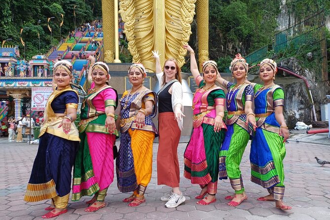 Batu Caves & Malaysian Handicraft Tour: Pewter & Batik Experience - Royal Selangor pewter in a 30-minute stop