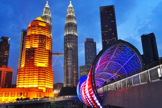 Best of KL at Night – Iconic Sights, Local Life & City Lights - Thean Hou Temple: a short stop with a high view