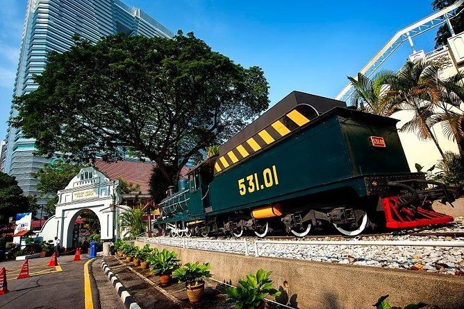 Best of Kuala Lumpur City Tour Including National Museum and National Monument - Istana Negara and Malaysia’s royal system