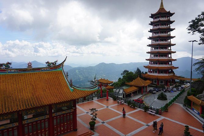 Breezy Genting Highland Day Tour from Kuala Lumpur - Two hours at Resorts World Genting