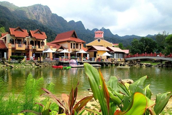 Cable Car and Oriental Village from Langkawi - Oriental Village gives you room to fill the afternoon
