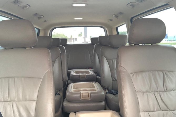 ~Chauffeur: Johor Bahru to Singapore MPV Transfer - The MPV and luggage allowance