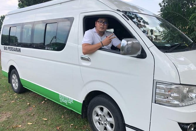 ~Chauffeur: Johor Bahru to Singapore Van Transfer - Key points to know before booking