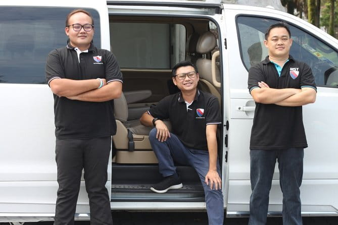 ~Chauffeur: Johor Bahru to Singapore Van Transfer - What happens at Malaysian and Singapore immigration