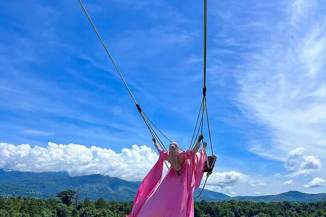 Day Trip Kundasang Sabah - Tamparuli Suspension Bridge and a traditional dance