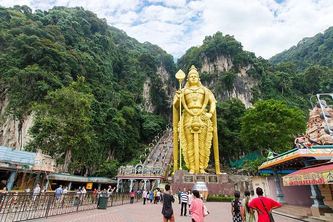Explore Cameron Highlands: Full-Day Tour with Scenic Batu Caves - Food, water, and what to pack