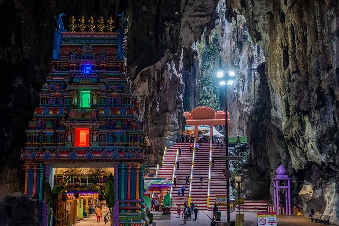 Fireflies Tour and Batu Cave Visit with Boat Ride and Seafood Dinner - Seafood beside the river in Pasir Panambang