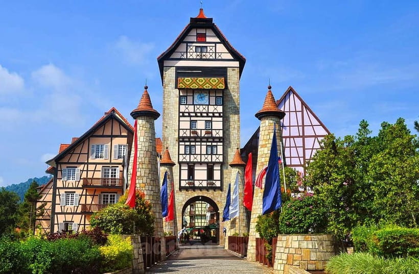 From Kuala Lumpur: Bukit Tinggi Private Day Trip - Colmar Tropicale, Cobblestones and Painted Facades