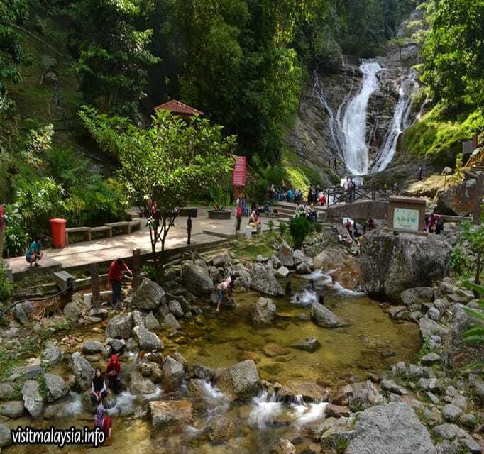 From Kuala Lumpur: Cameron Highlands Day Trip with Transfers - Butterflies, insects, and a honey farm