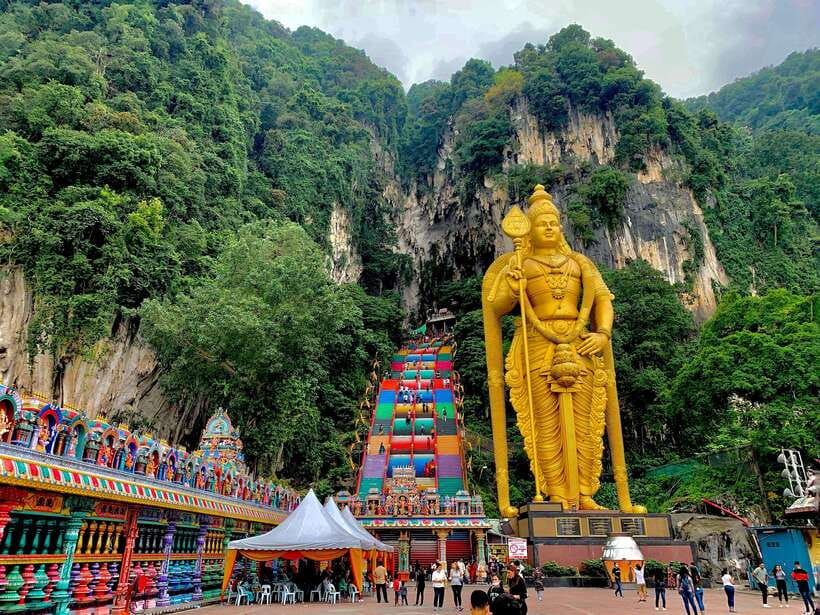 From Kuala Lumpur: Genting Highlands Day Tour & Gondola Ride - The gondola ride is the clearest reason to visit Genting