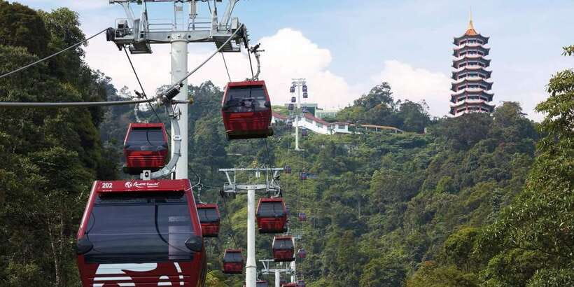From Kuala Lumpur: Genting Highlands Day Tour & Gondola Ride - Shopping adds value, but it changes the type of day