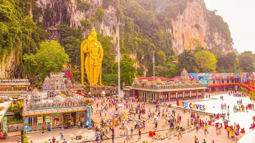 From Kuala Lumpur: Genting Highlands Day Tour & Gondola Ride - What the private vehicle arrangement is really worth