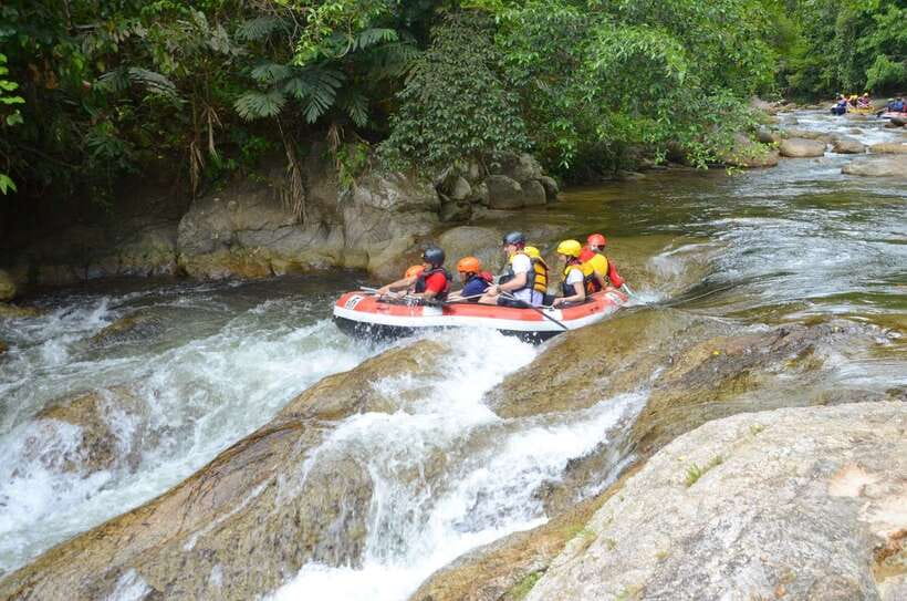 From Kuala Lumpur: Kampar River White Water Rafting - Preparing for nine Class I to III rapids