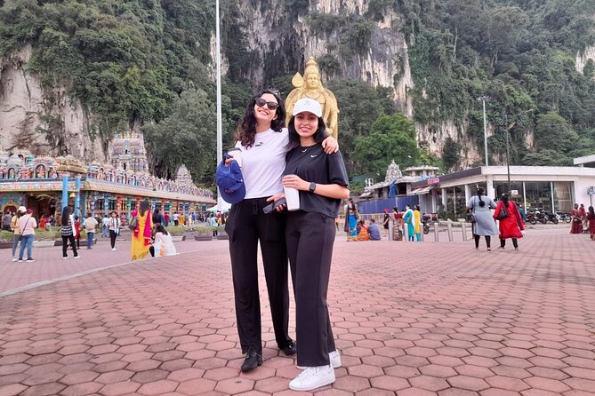 Full-Day Kuala Lumpur Sightseeing Tour - Petronas Twin Towers and KLCC Park