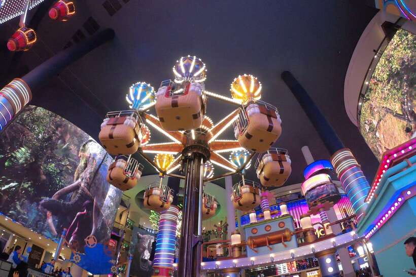 Genting Highland: Private Day Trip from Kuala Lumpur - Weather, clothing, and access