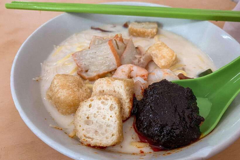 George Town: Authentic Food Tour with 12+ Tastings - More than 12 samples, but no fixed menu