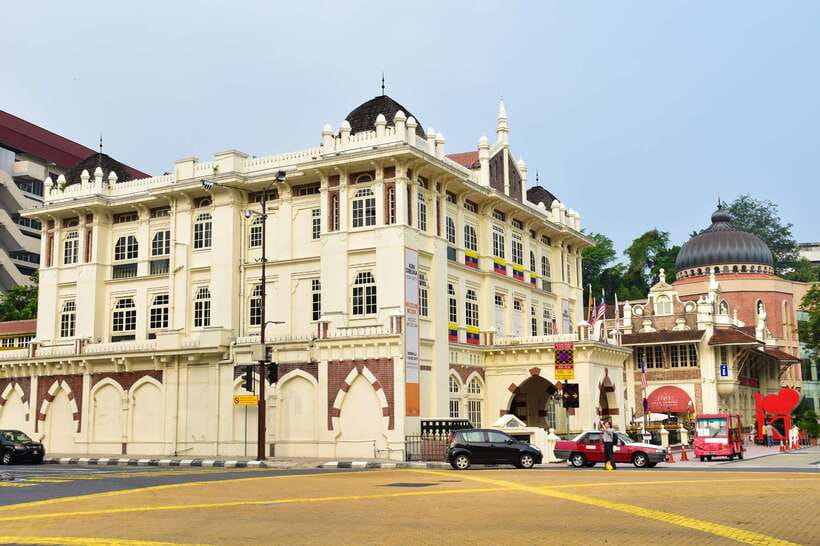Half-Day Kuala Lumpur Exploration Tour - Central Market and shopping for local goods