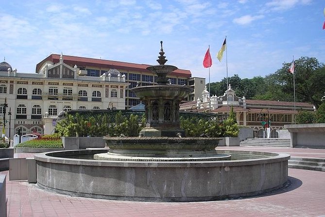 Half-Day Private Kuala Lumpur City Tour - Chinatown and Brickfields in the First Hour