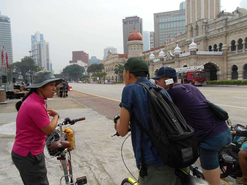 Hidden Kuala Lumpur: 4-Hour Bike Tour - Finding Kuala Lumpur’s narrow passageways