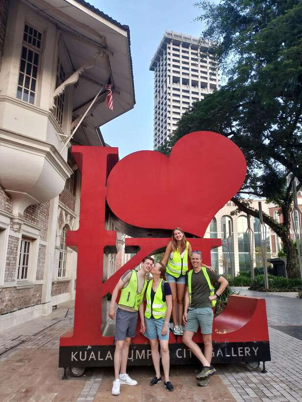 Hidden Kuala Lumpur: 4-Hour Bike Tour - Kampung Baru and the city’s modern edge