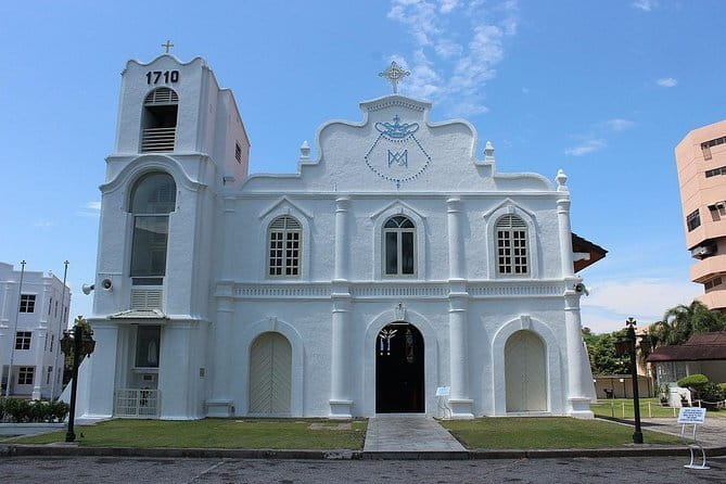 Historical Malacca Day Tour from Kuala Lumpur - A Famosa: one small gate, one large story
