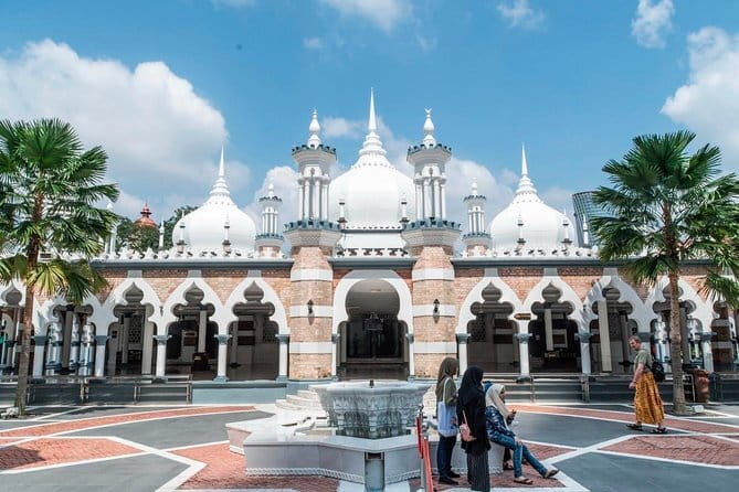 Historical Malacca Day Tour from Kuala Lumpur - Red Square and the Stadthuys