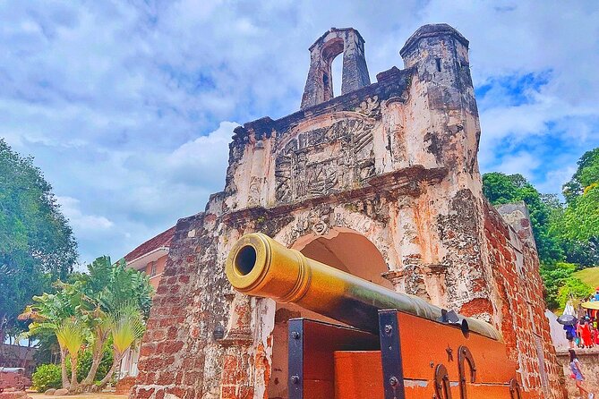 Historical Malacca Day Tour from Kuala Lumpur (Private Tour) - Walking beside the Malacca River
