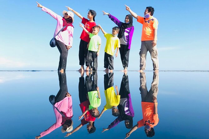 Instagrammable Kuala Selangor Sky Mirror Tour with Transfer - Sasaran Beach and the two-hour boat outing