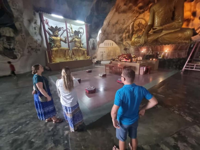 Ipoh Cave Temples Tours - The 450 Steps and Ipoh Views