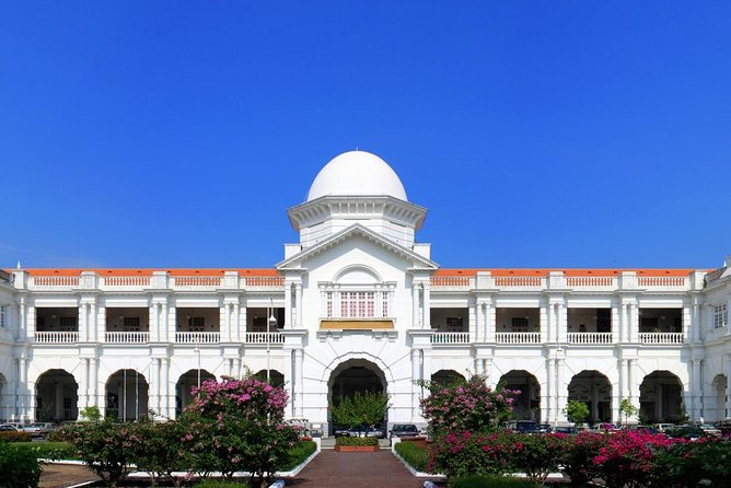 Ipoh Heritage & Orang Utan Island Day Tour from Kuala Lumpur - Taking the ferry to Bukit Merah Orang Utan Island