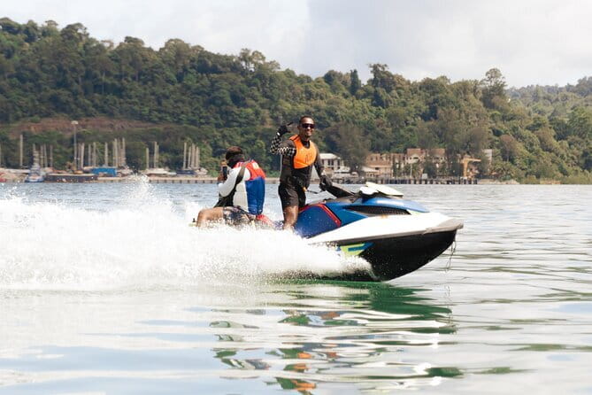 Jet Ski Tour Ruby Package - Pulau Singa Besar and the eagle display