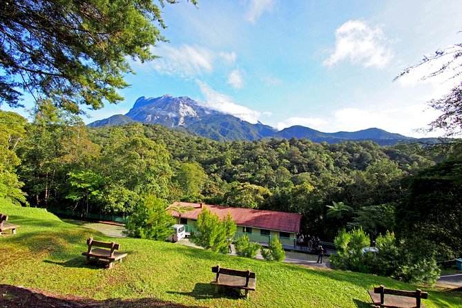 Kinabalu Park With Rumah Terbalik & Desa Cow Farm - From Kota Kinabalu to the Crocker Range