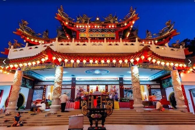 KL in a Day: 10-Hour Adventure Through the Heart of the City - Starting with the Petronas Twin Towers and KL Tower
