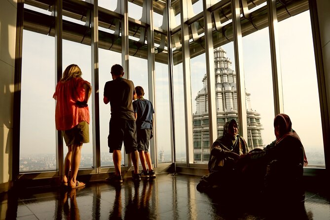 KL Tour with Petronas Twin Towers Observation Deck & Batu Cave - Key points to know before booking