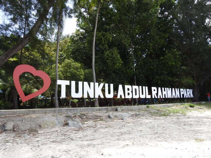 Kota Kinabalu: Island Hopping with Snorkeling & Meal - Key points before you book