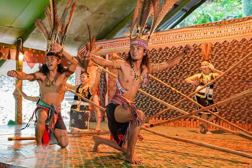 Kota Kinabalu: Mari Mari Cultural Village Tour - Meeting the Dusun and Rungus traditions
