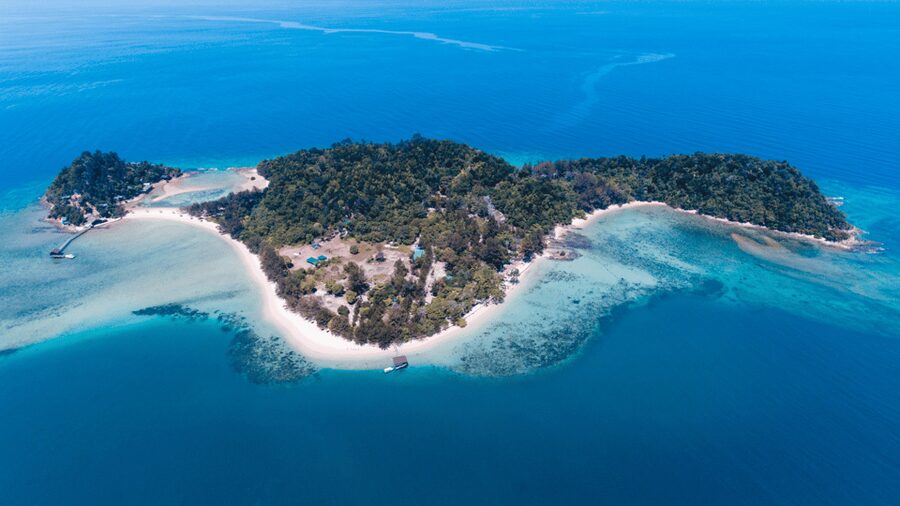 Kota Kinabalu : Snorkeling at Ara Dinawan Private Island - Why the sunset claim needs careful checking
