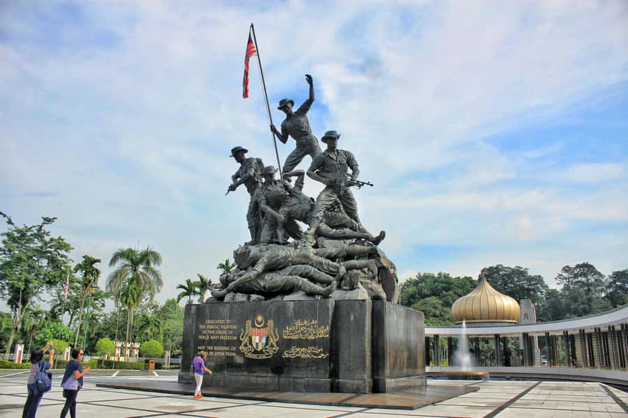 Kuala Lumpur: 4-Hour Tour & KL Towers Visit [Private] - National Museum and Malaysia’s many traditions