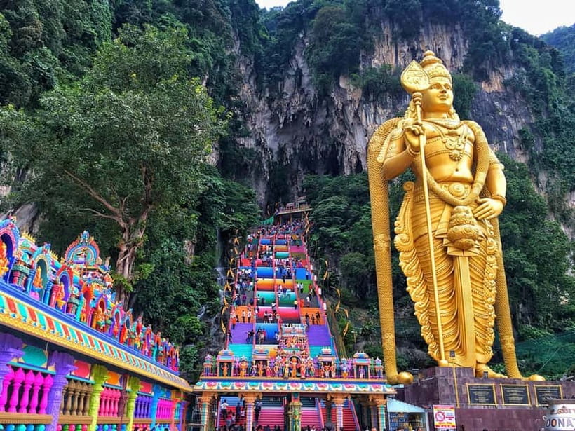 Kuala Lumpur Adventure:Kanching Falls, Ramayana & Batu Caves - Three Kuala Lumpur sights in 330 minutes