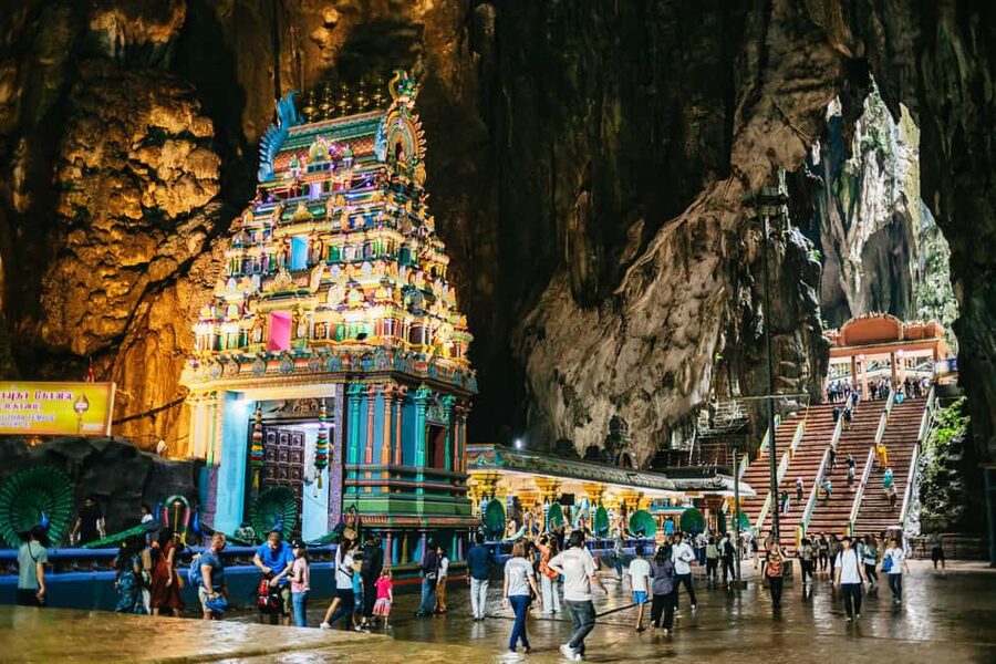 Kuala Lumpur: Batu Caves Half-Day Tour with Pick-Up Option - The drive through Kuala Lumpur’s outer districts