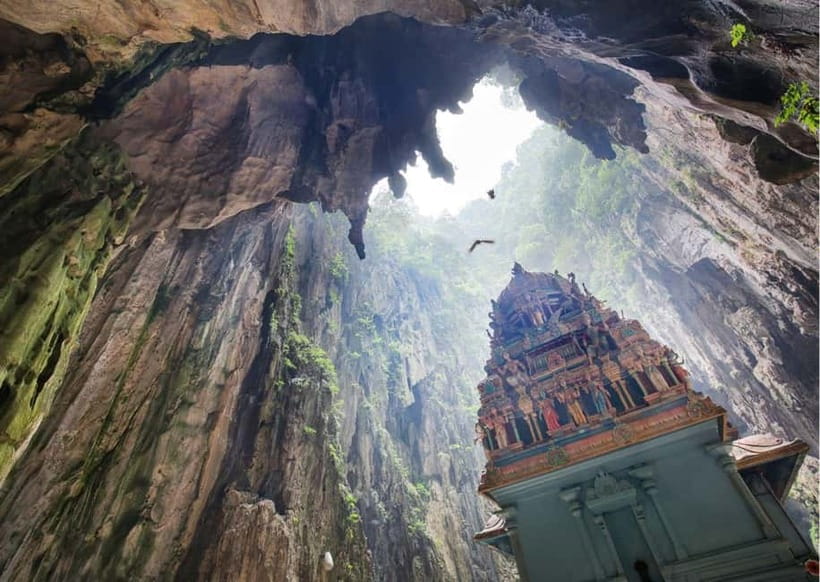 Kuala Lumpur: Batu Caves & Kuala Gandah Elephant Sanctuary - Deerland Park Lanchang as the middle stop