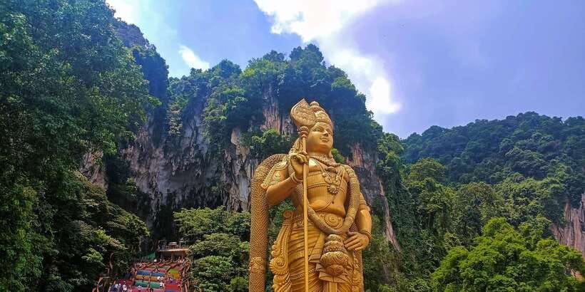 Kuala Lumpur: Batu Caves, Ramayana Caves & Kanching Falls - Shared tour or private tour?