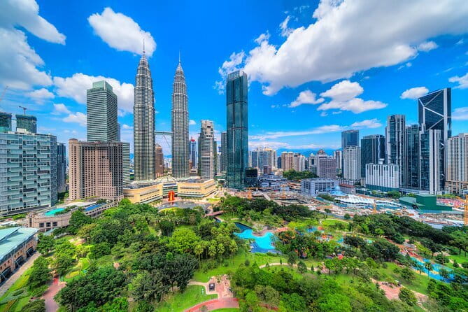 Kuala Lumpur Best Food Tour With A Guide - The old-school coffee house in Chinatown