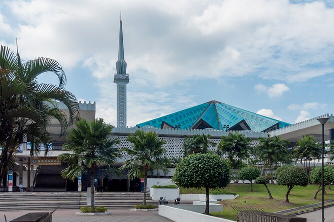 Kuala Lumpur City & Batu Caves Temple Private Tour - National Monument and the story of independence