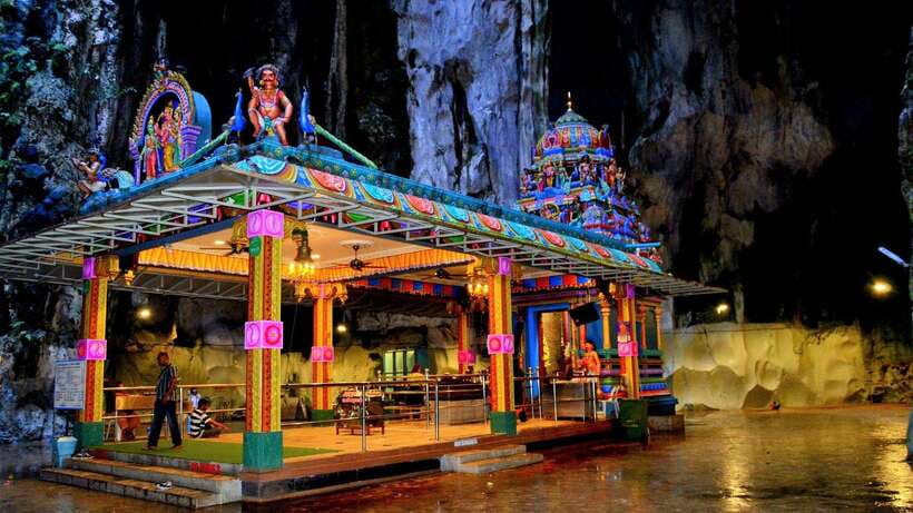 Kuala Lumpur: City Tour & Batu Caves Combo - The Golden Triangle and the Petronas Twin Towers
