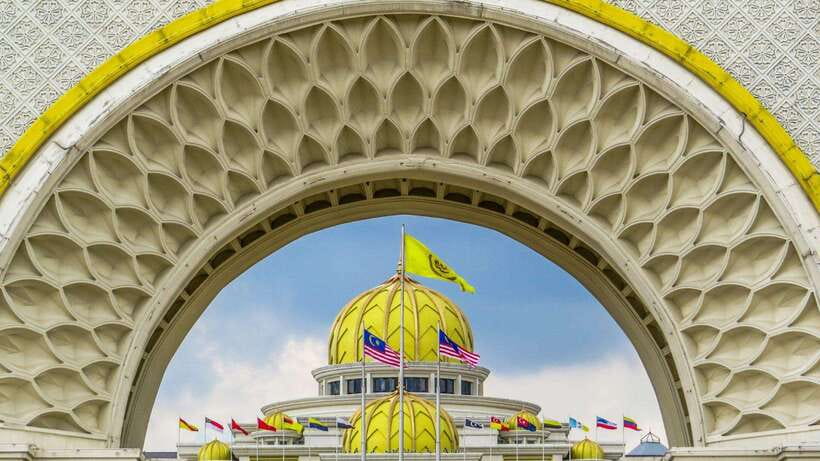Kuala Lumpur: City Tour, KL Tower Ticket & Putrajaya w/ Boat - A smart way to see Kuala Lumpur and Putrajaya