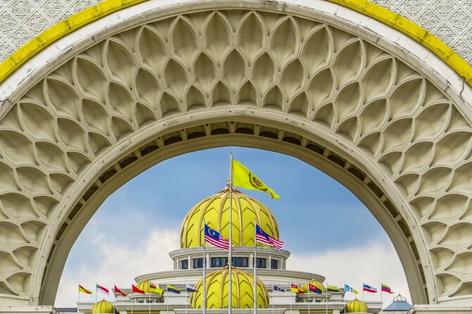 Kuala Lumpur City Tour with Batu Caves Discovery (Shared) - Istana Negara and Malaysia’s royal presence